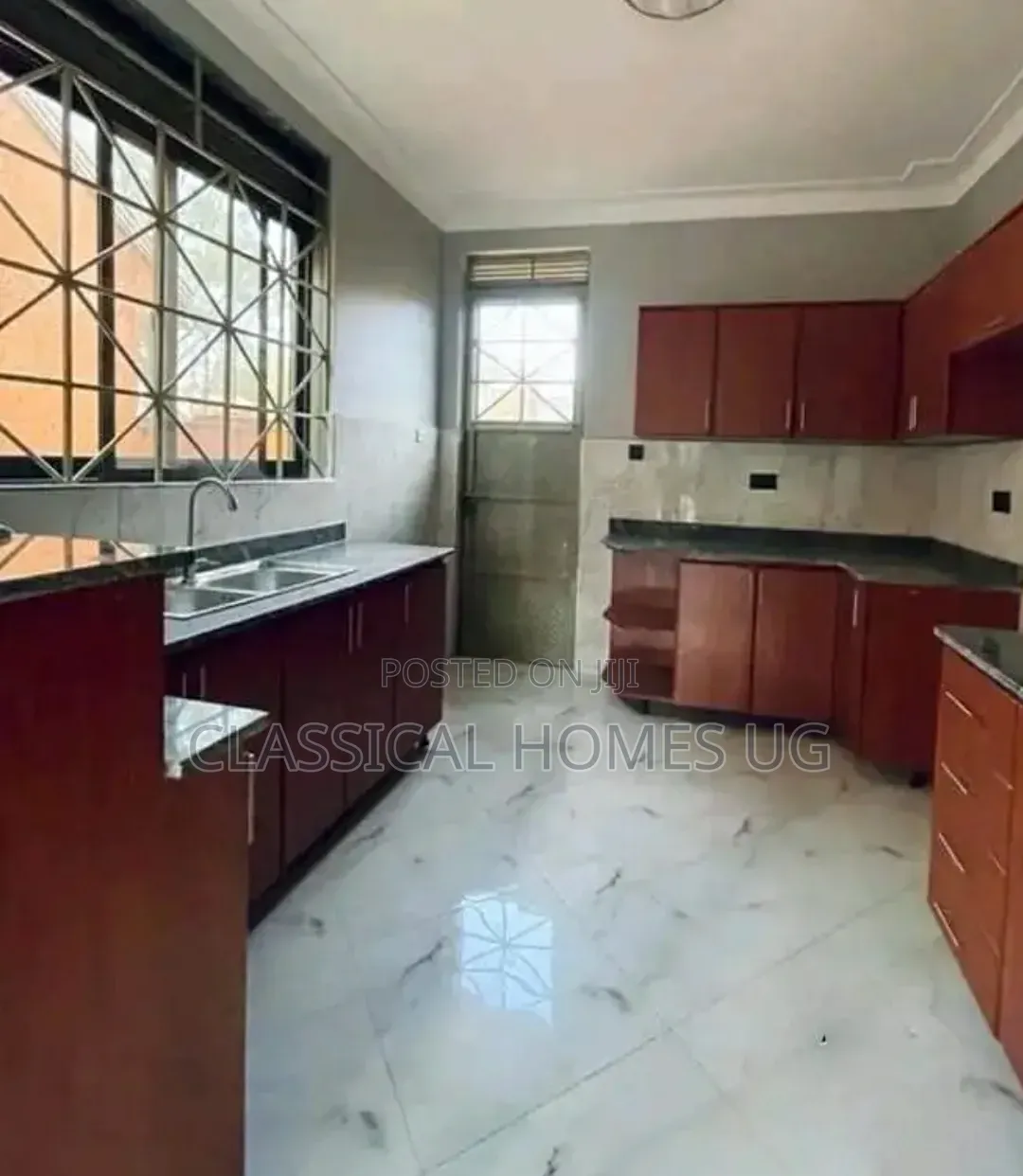 5bdrm Duplex in Kitintale, Central Division for rent in Central Division