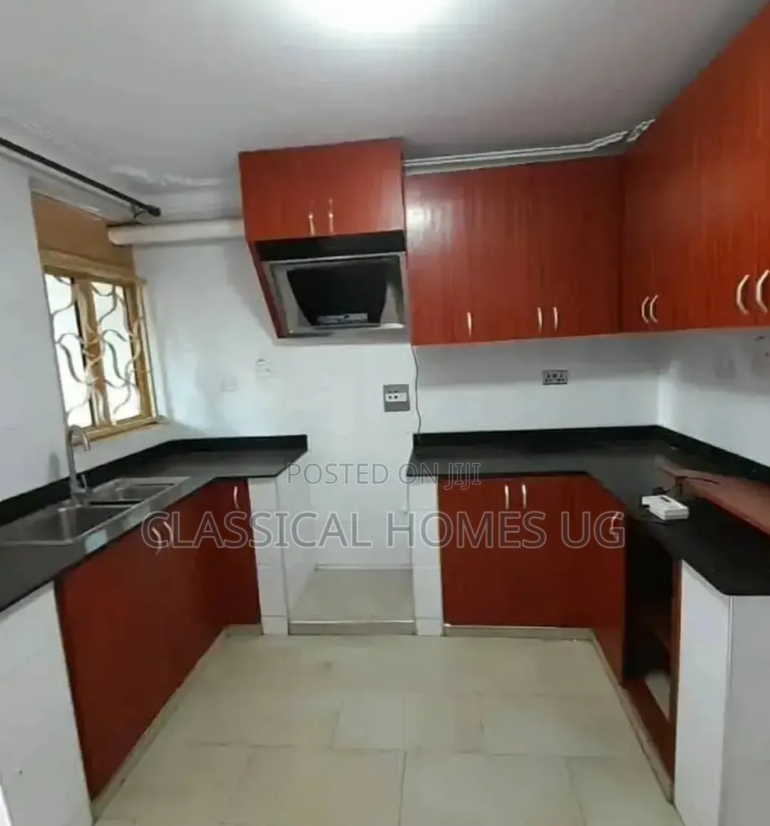 3bdrm Apartment in Lubowa Entebbe Road, Central Division for rent in Central Division