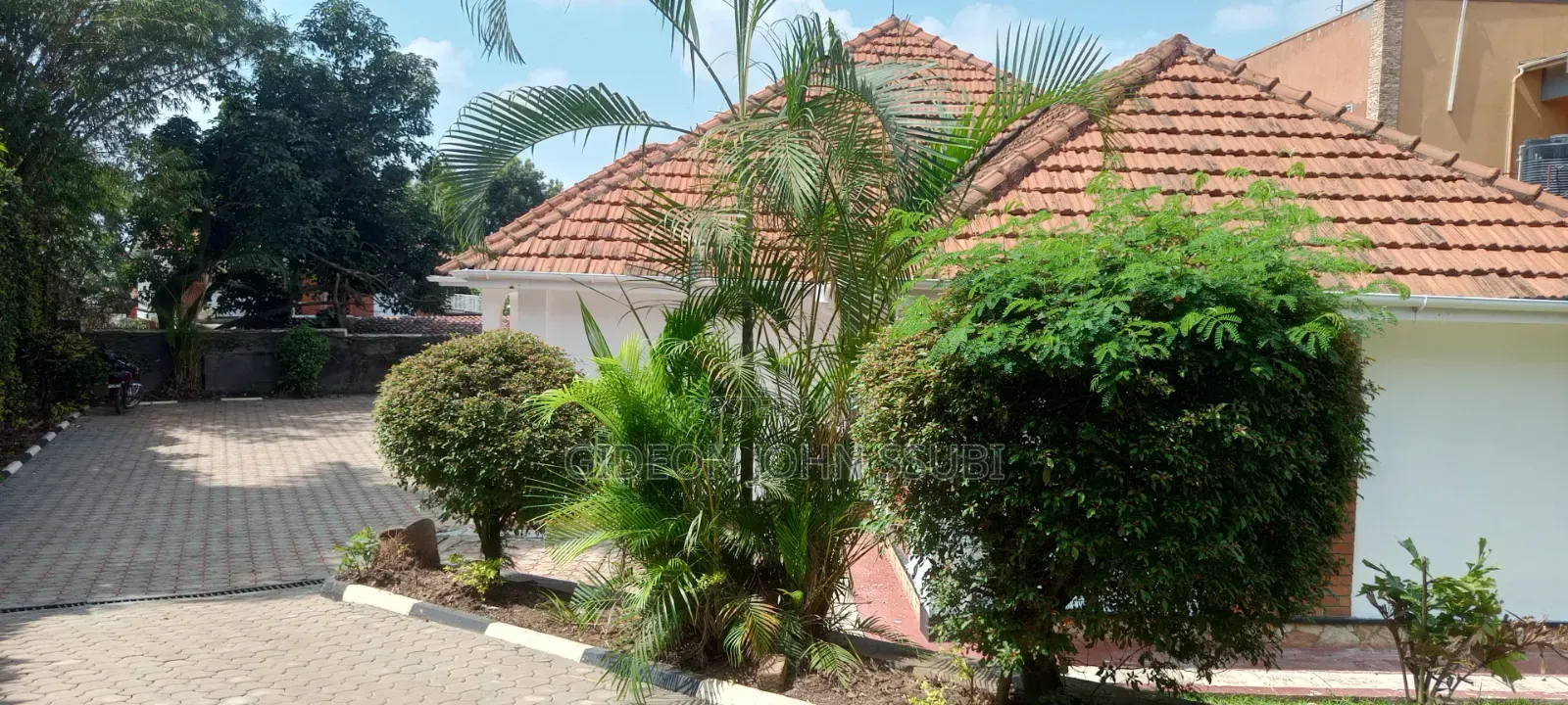 3bdrm Bungalow in Bugolobi, Nakawa for rent in Nakawa