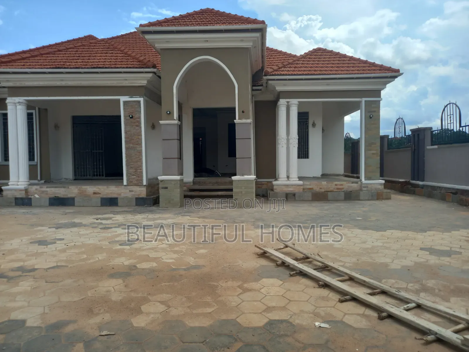 Furnished 5bdrm House in Najjera, Kira for sale in Kira