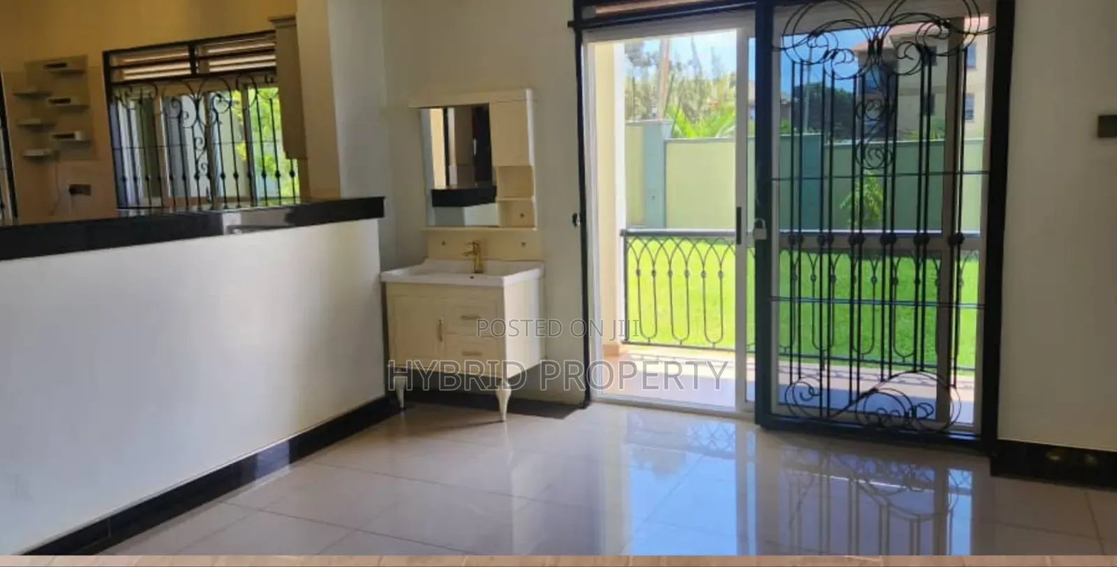 4bdrm House in Kitende Along, Ssisa for sale in Ssisa