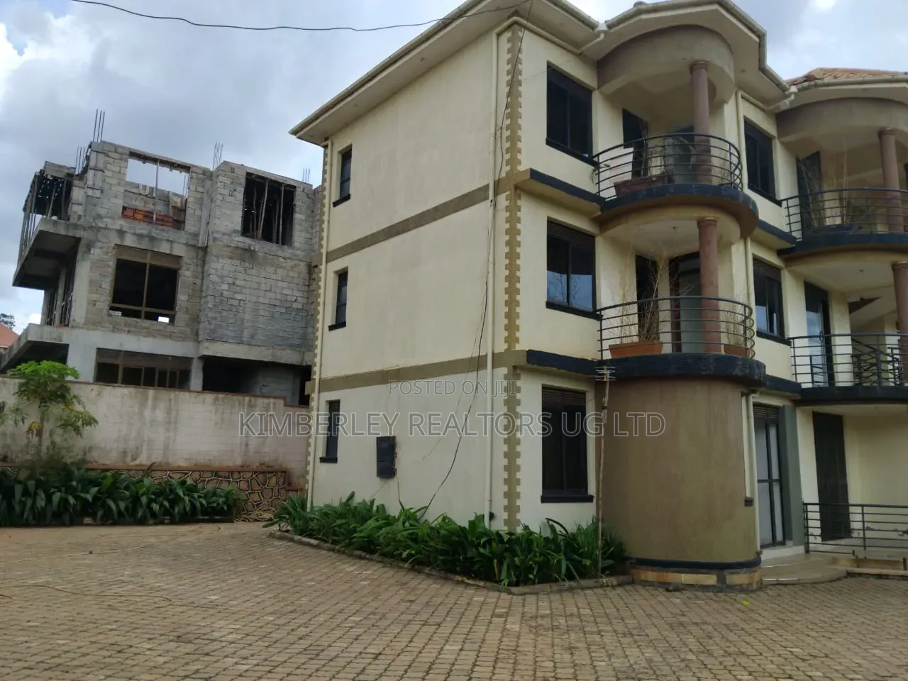 2bdrm Apartment in Kira for sale in Kira