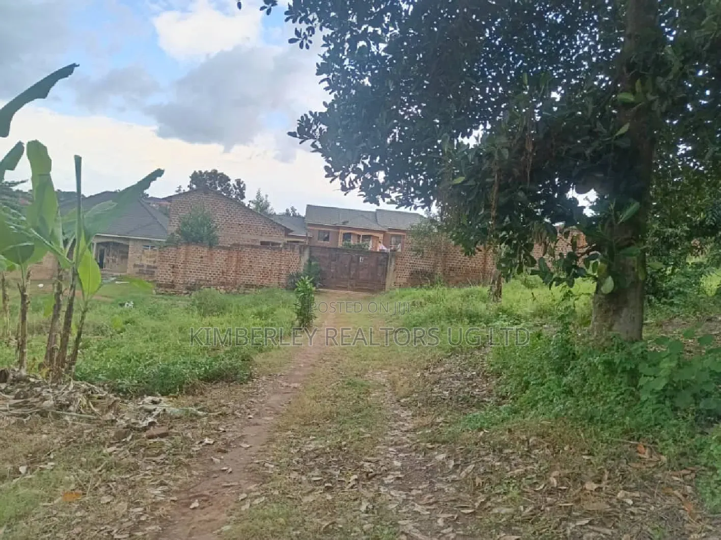 30 Decimals Prime Land – Kololo at in Central Division