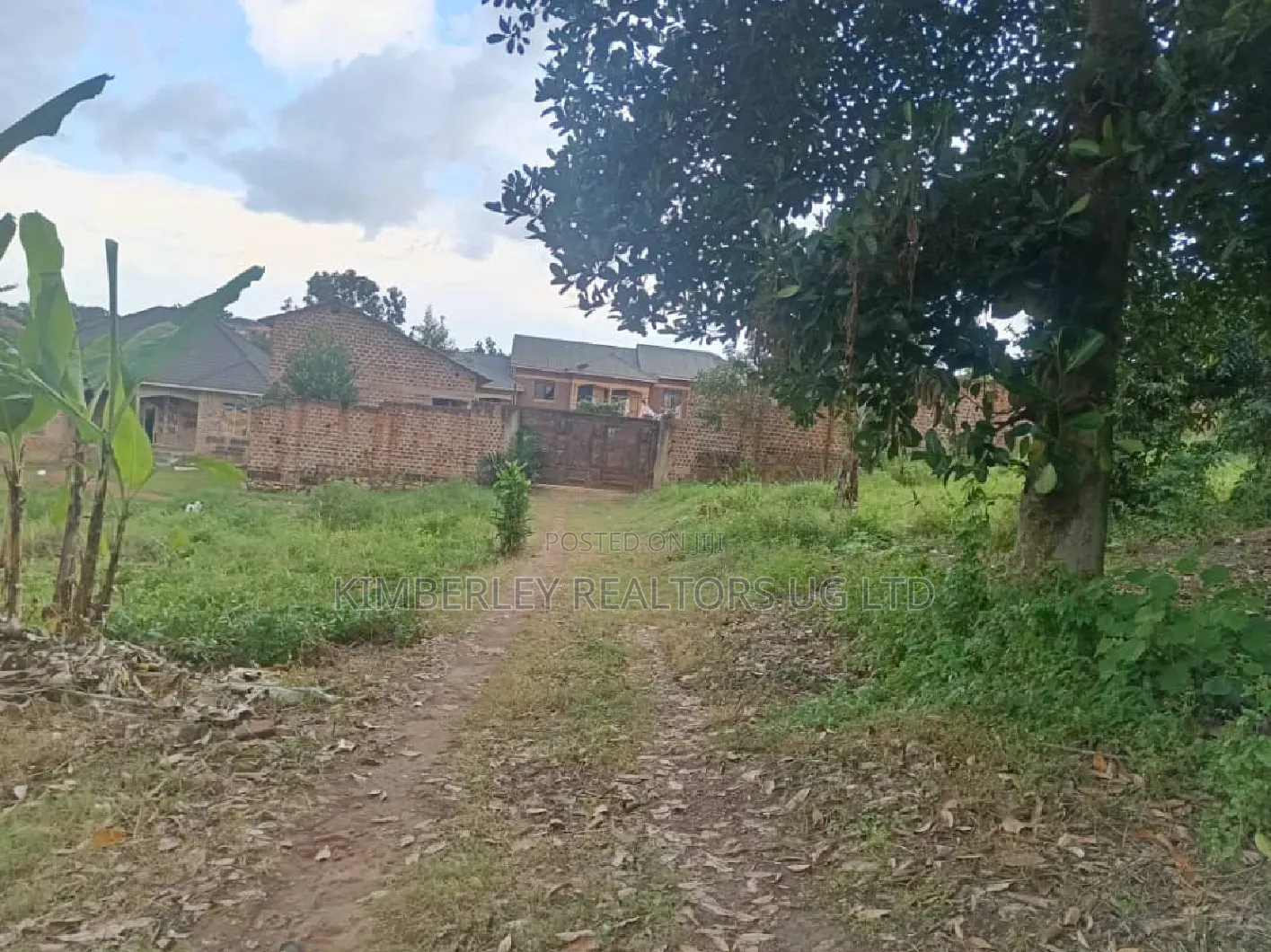 30 Decimals Prime Land – Kololo at in Central Division