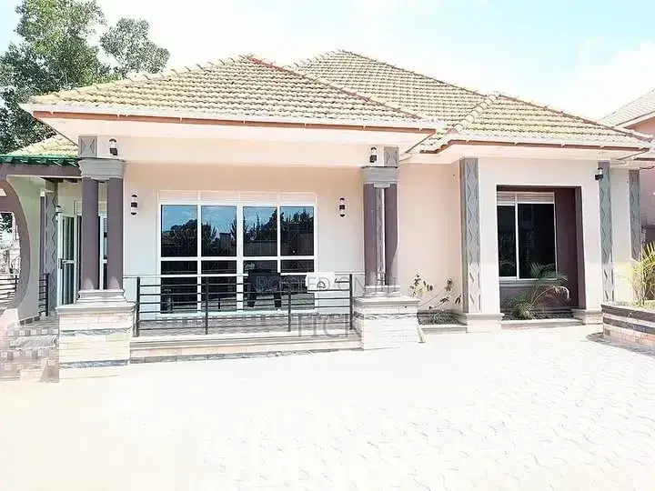 3bdrm House in Muyenga, Makindye for rent in Makindye