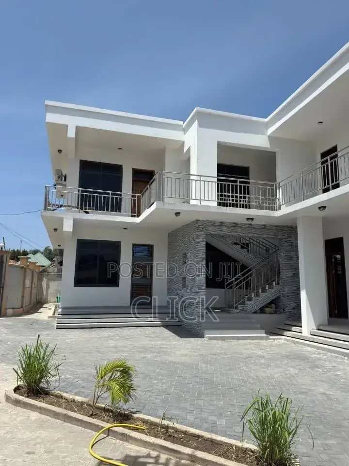 3bdrm Apartment in Bunga, Makindye for rent in Makindye