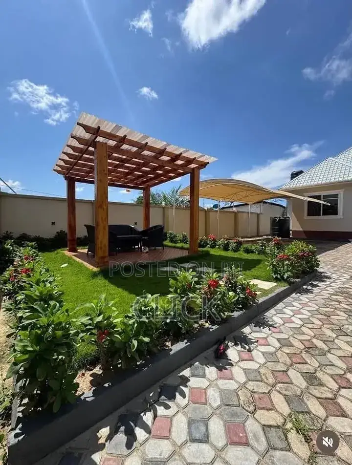 4bdrm Duplex in Muyenga, Makindye for rent in Makindye