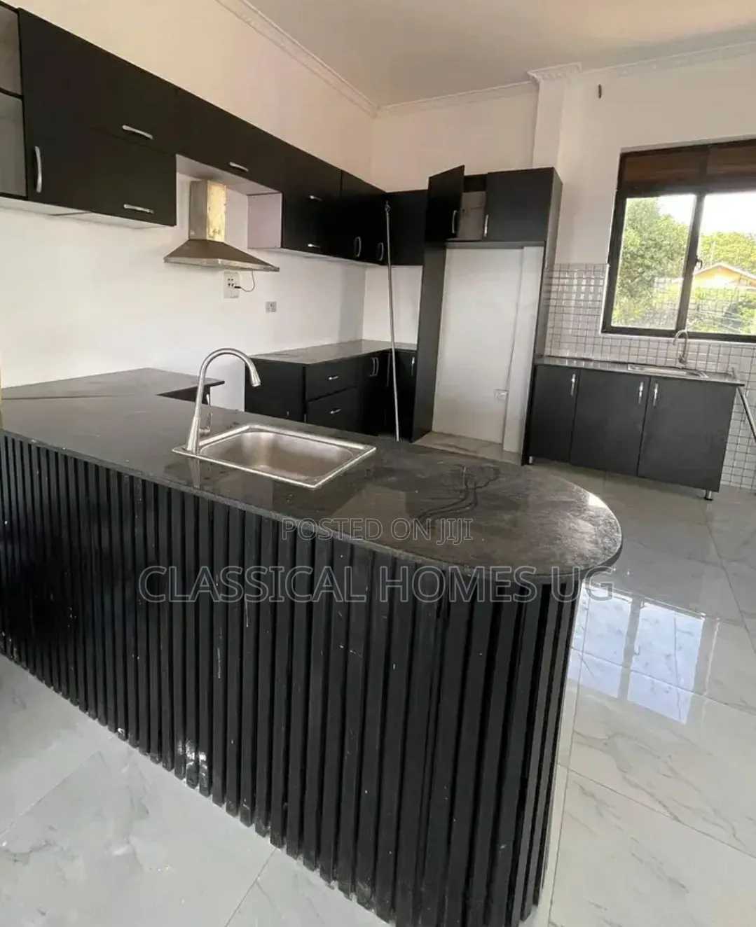 3bdrm Apartment in Lubowa Entebbe Road, Central Division for rent in Central Division