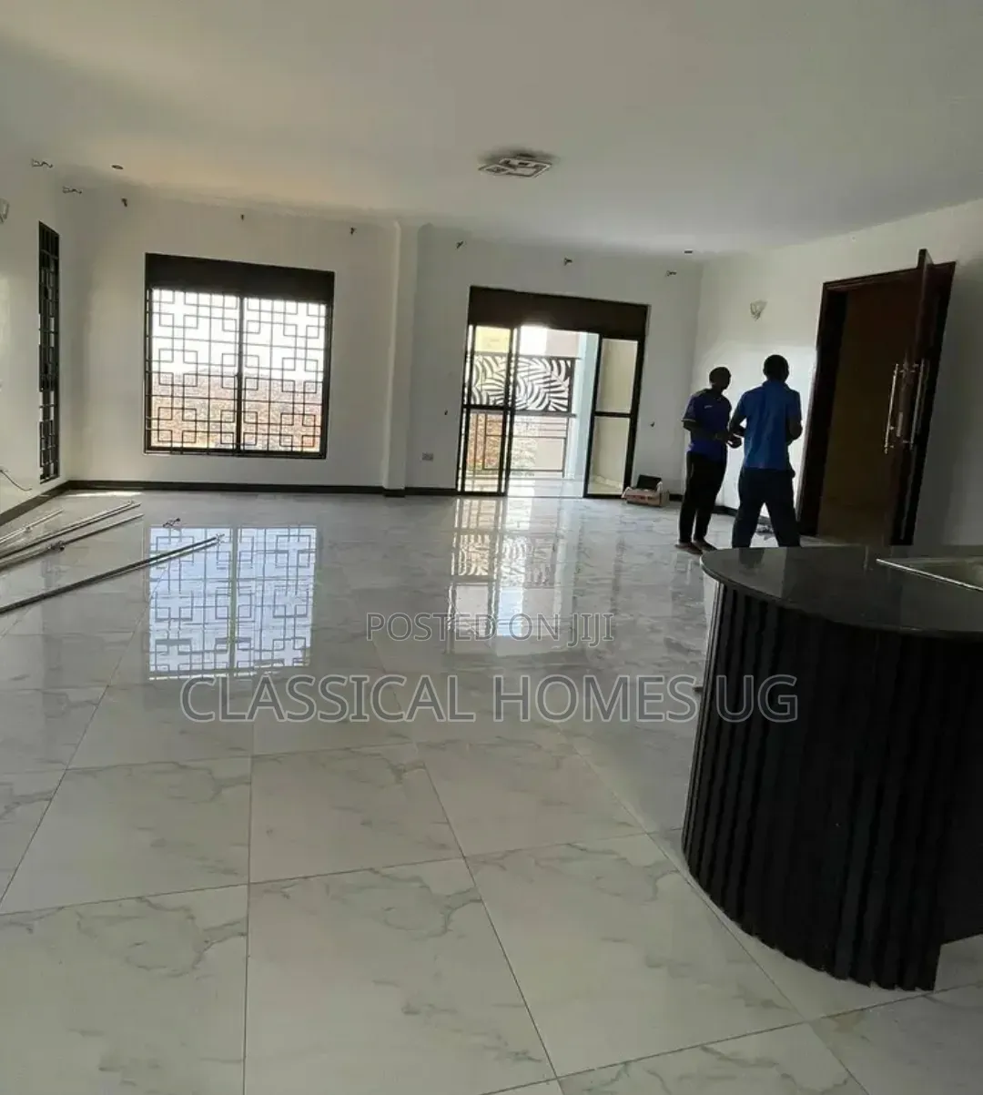 3bdrm Apartment in Lubowa Entebbe Road, Central Division for rent in Central Division