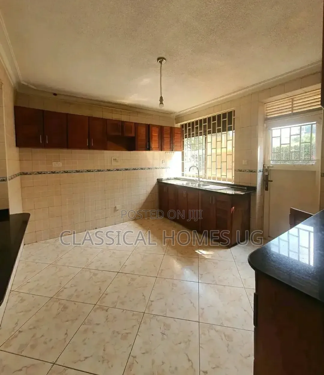 4bdrm Duplex in Kitintale, Central Division for rent in Central Division