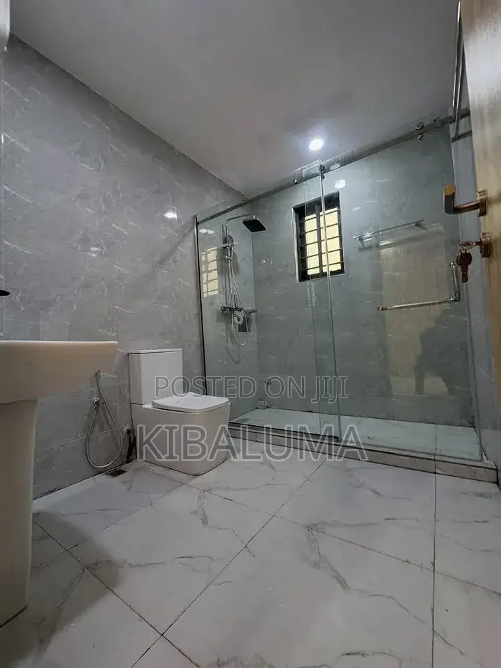 3bdrm Apartment in Bunga, Makindye for rent in Makindye