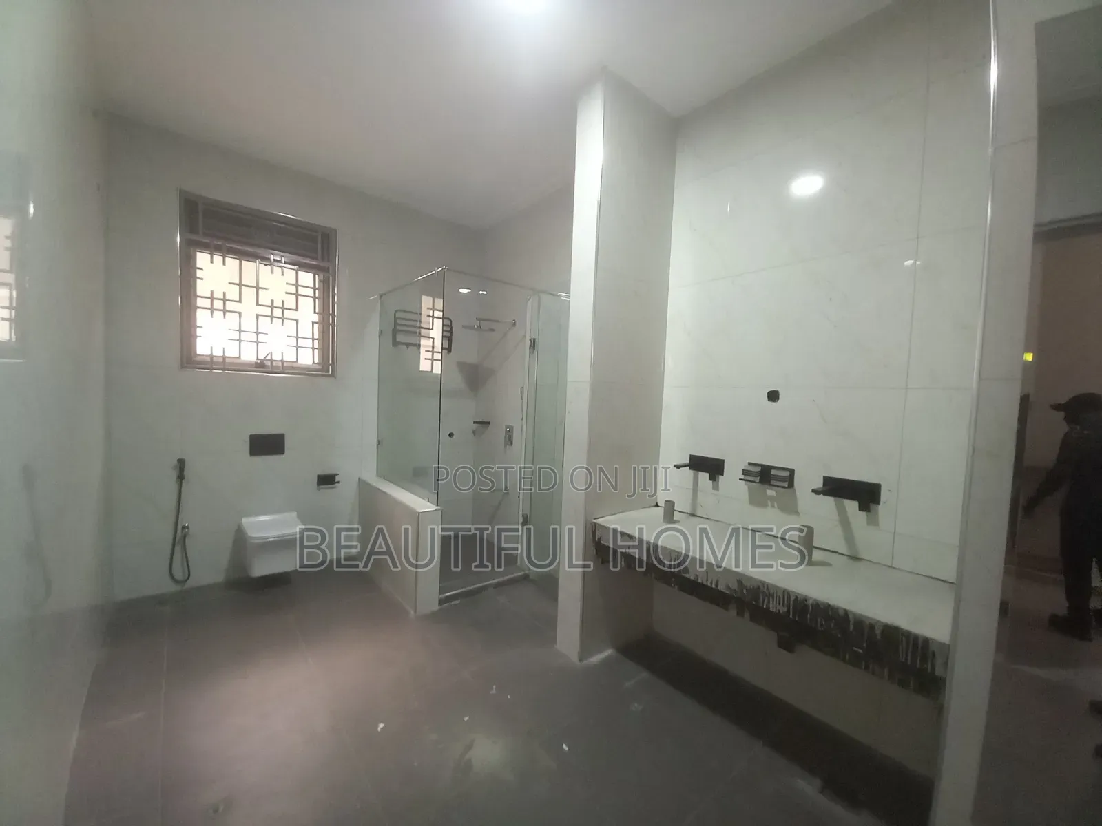 Furnished 5bdrm Mansion in Najjera, Kira for sale in Kira