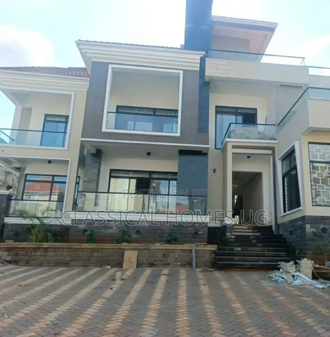 5bdrm Duplex in Lubowa Entebbe Road, Central Division for rent in Central Division
