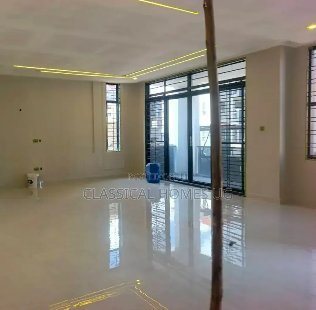 5bdrm Duplex in Lubowa Entebbe Road, Central Division for rent in Central Division