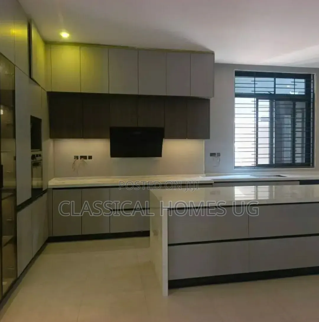 5bdrm Duplex in Lubowa Entebbe Road, Central Division for rent in Central Division