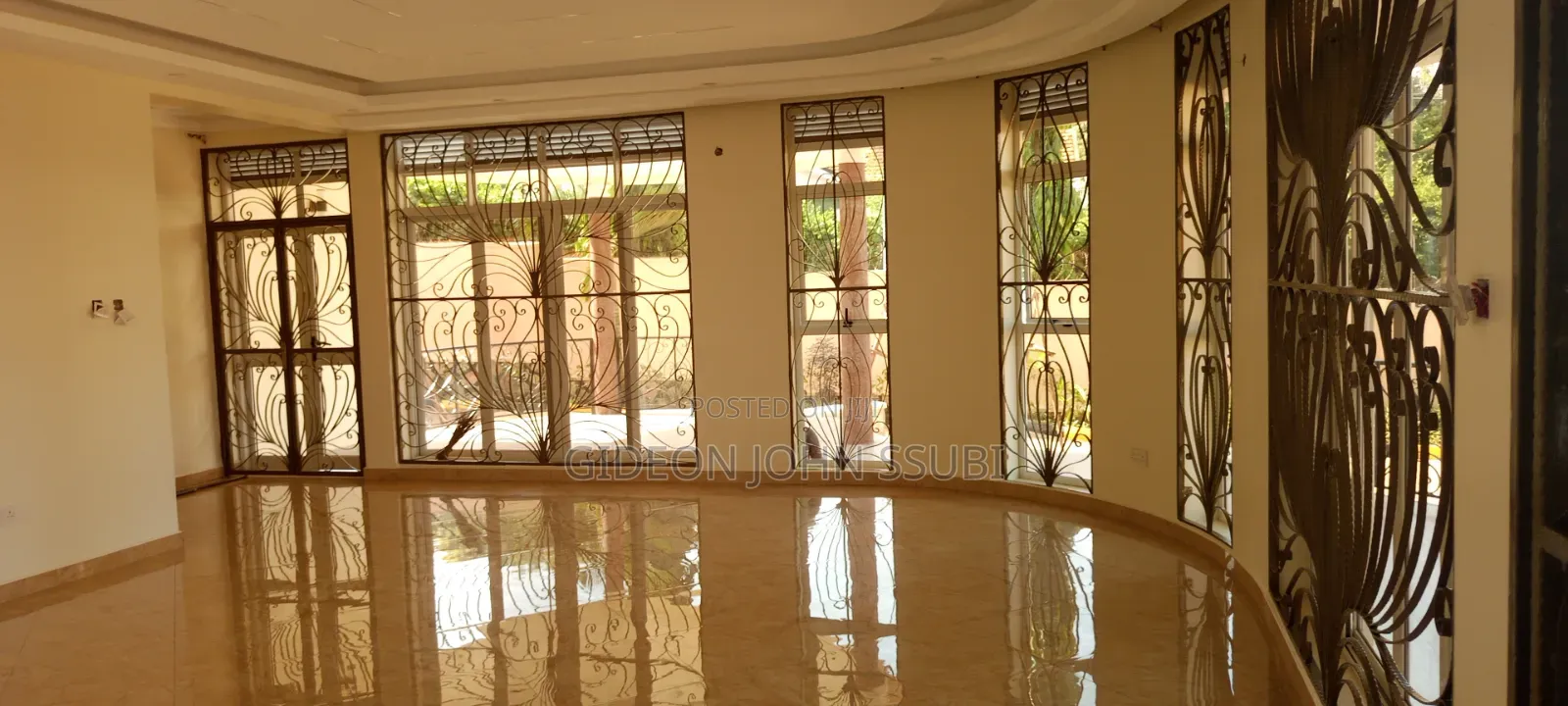 5bdrm Mansion in Makindye for rent in Makindye