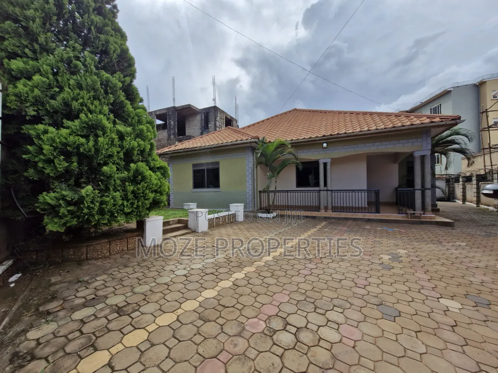 3bdrm Bungalow in Kyaliwajala Nabwojo, Central Division for rent in Central Division