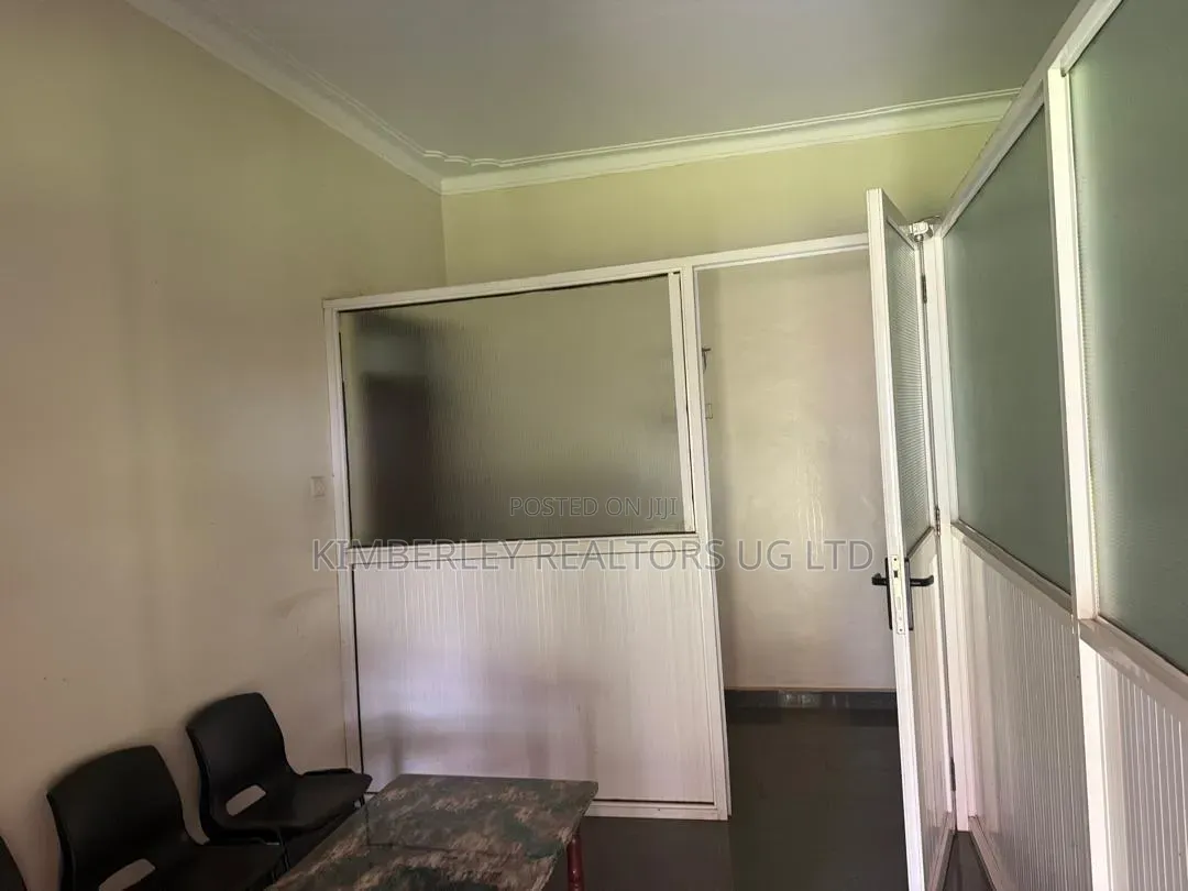 Partitioned Office House – Mengo at 1.25bn in Rubaga