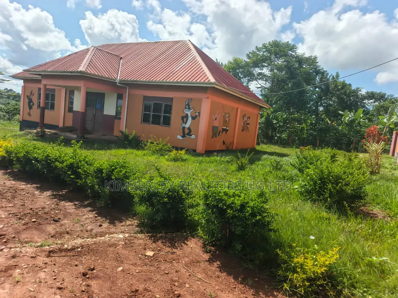 Primary School Property – Buikwe District (Nyenga–Jinja Road) at 280m in Division B