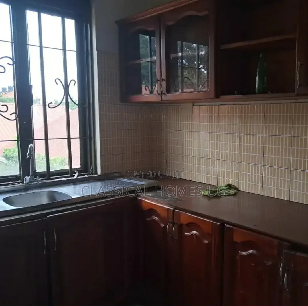 3bdrm Apartment in Mutundwe, Central Division for rent in Central Division