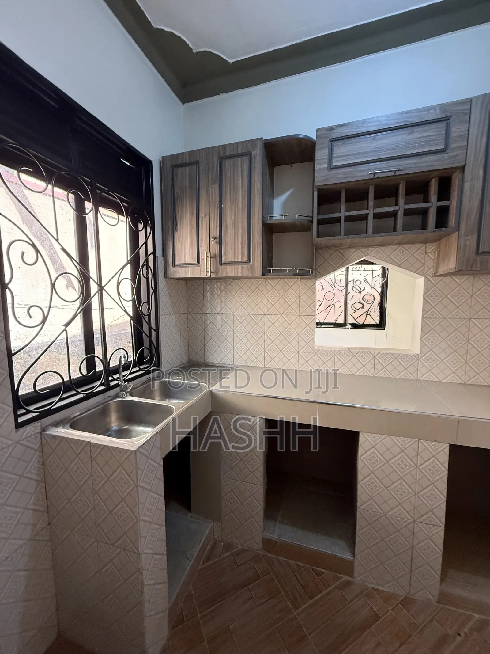 2bdrm House in Kabumma, Central Division for sale in Central Division