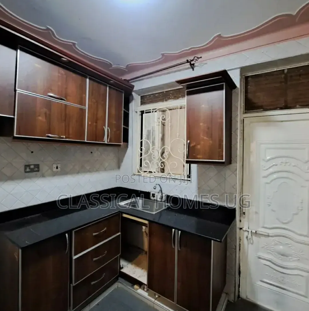 3bdrm Apartment in Mutundwe, Central Division for rent in Central Division