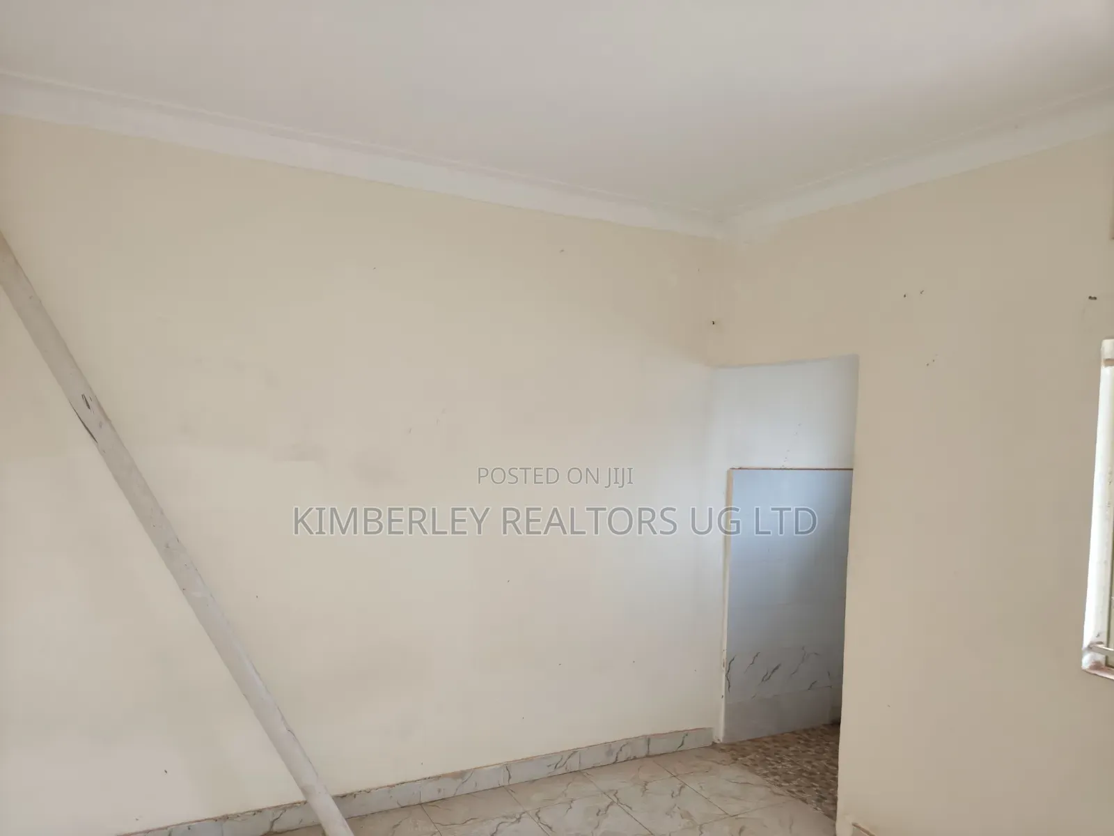 2bdrm House in Central Division for sale in Central Division