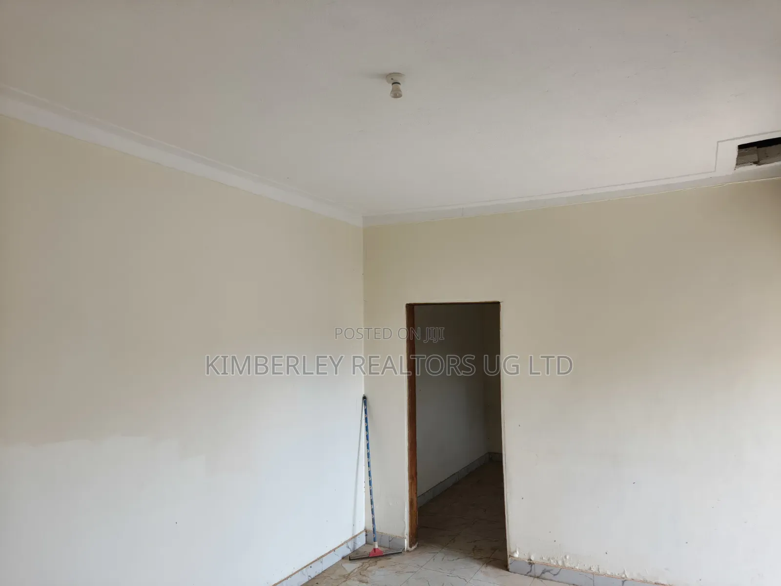 2bdrm House in Central Division for sale in Central Division