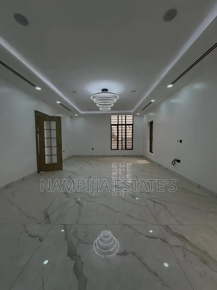 4bdrm Duplex in Muyenga, Makindye for rent in Makindye
