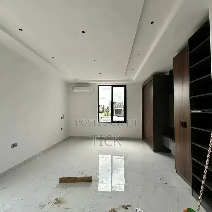 5bdrm Duplex in Munyonyo, Makindye for rent in Makindye