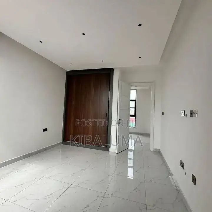 5bdrm Duplex in Munyonyo, Makindye for rent in Makindye