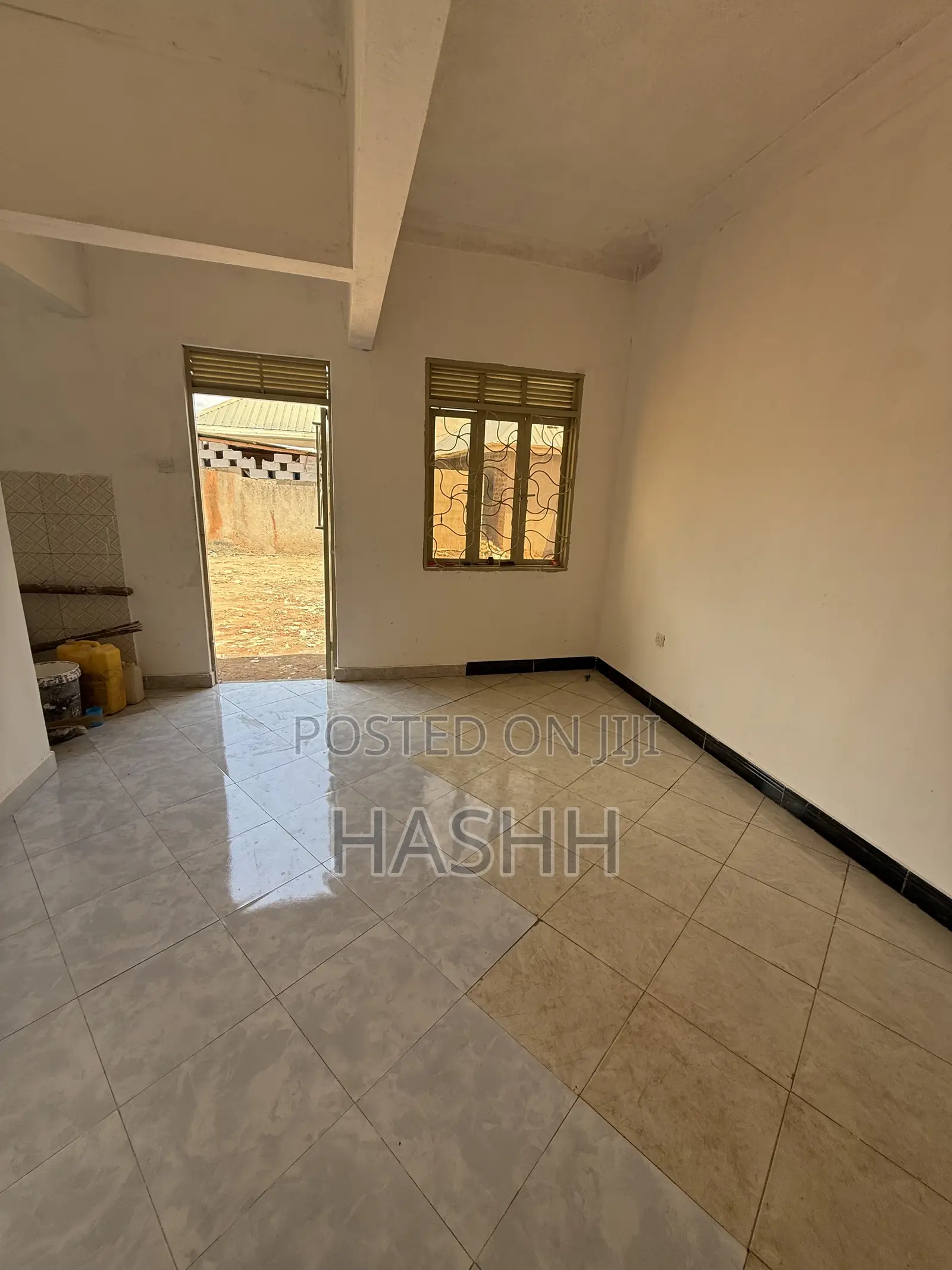 3bdrm House in Busabala, Central Division for sale in Central Division