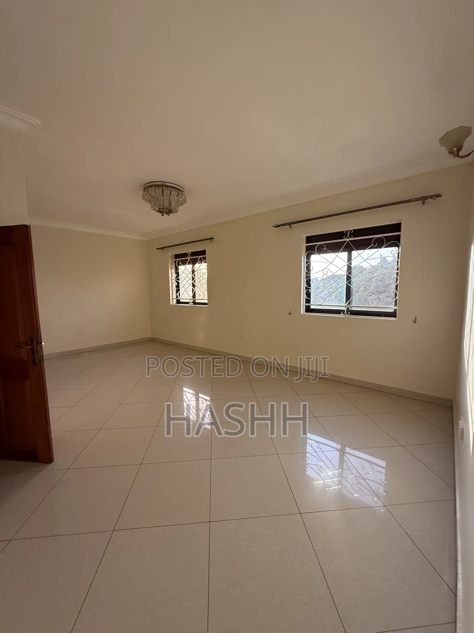 5bdrm House in Muyunyo, Central Division for sale in Central Division