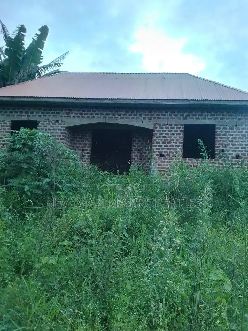 2bdrm House In Kiwebwa, Central Division For Sale in Central Division