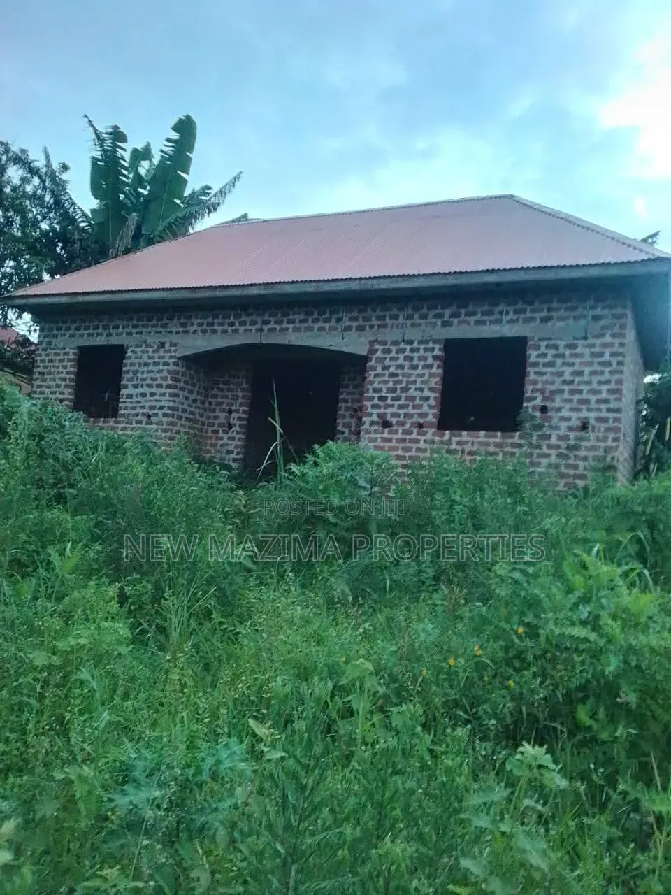 2bdrm House In Kiwebwa, Central Division For Sale in Central Division