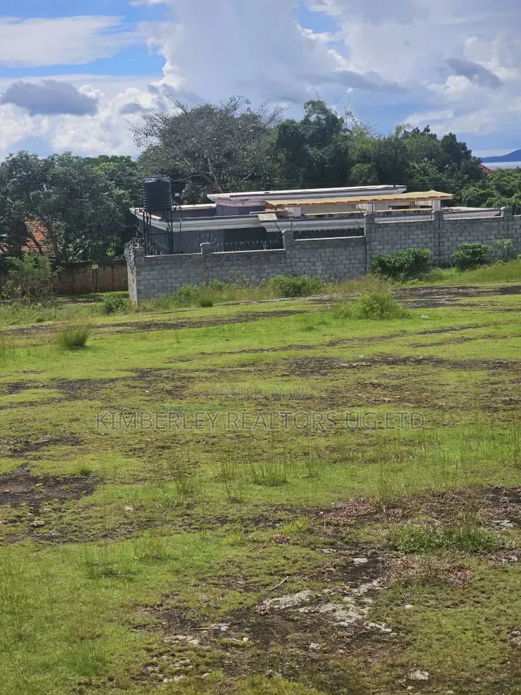 15 Decimals Lake View Land _ Namulanda Nganjo (Entebbe Road) at 110m in Ssisa