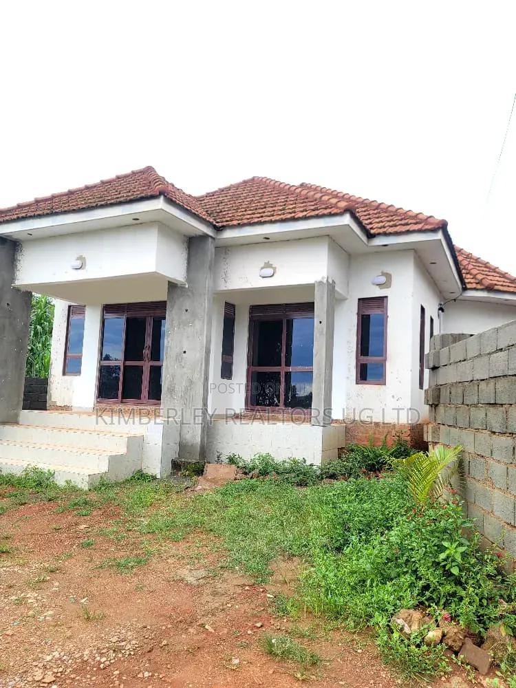 3bdrm House in Ssisa for sale in Ssisa