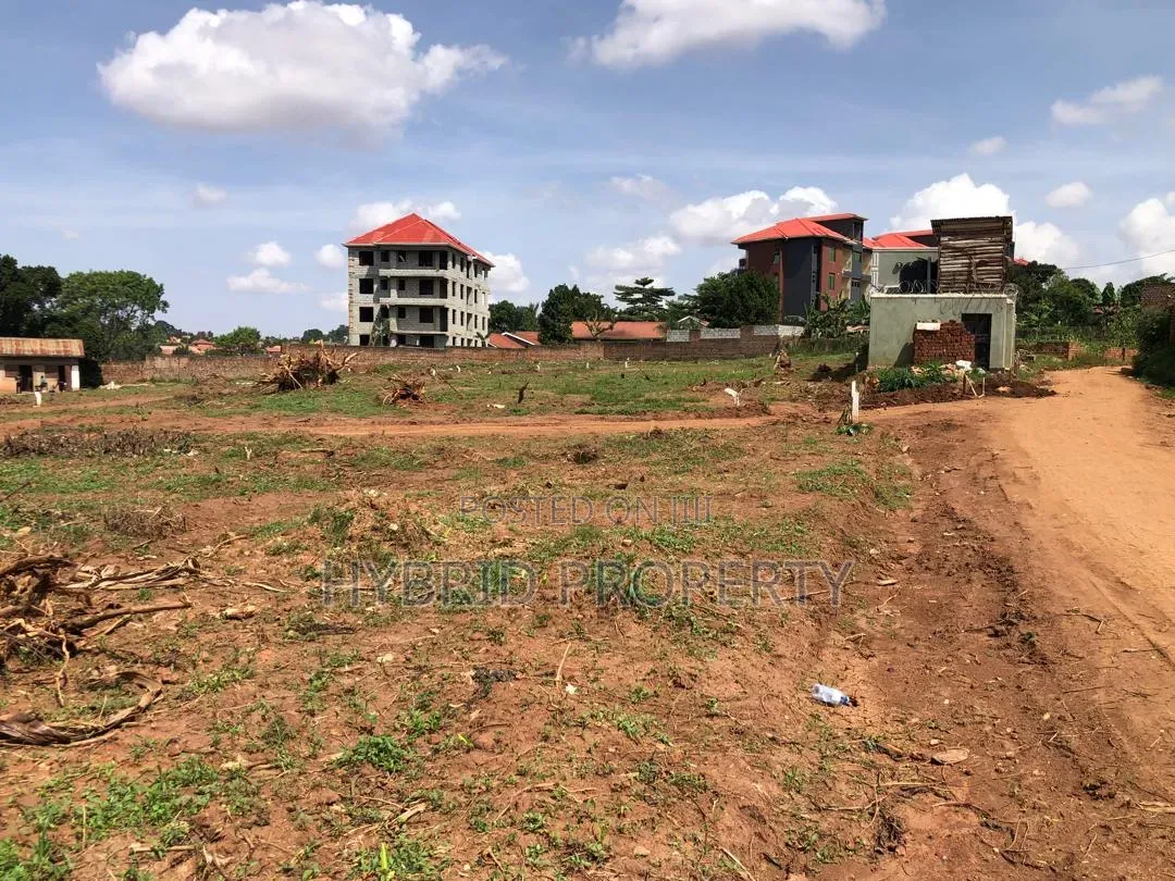 Prime Plots for Sale at Wakiso~Kayunga Senge Executive Land Estate V in Wakiso / Wakiso