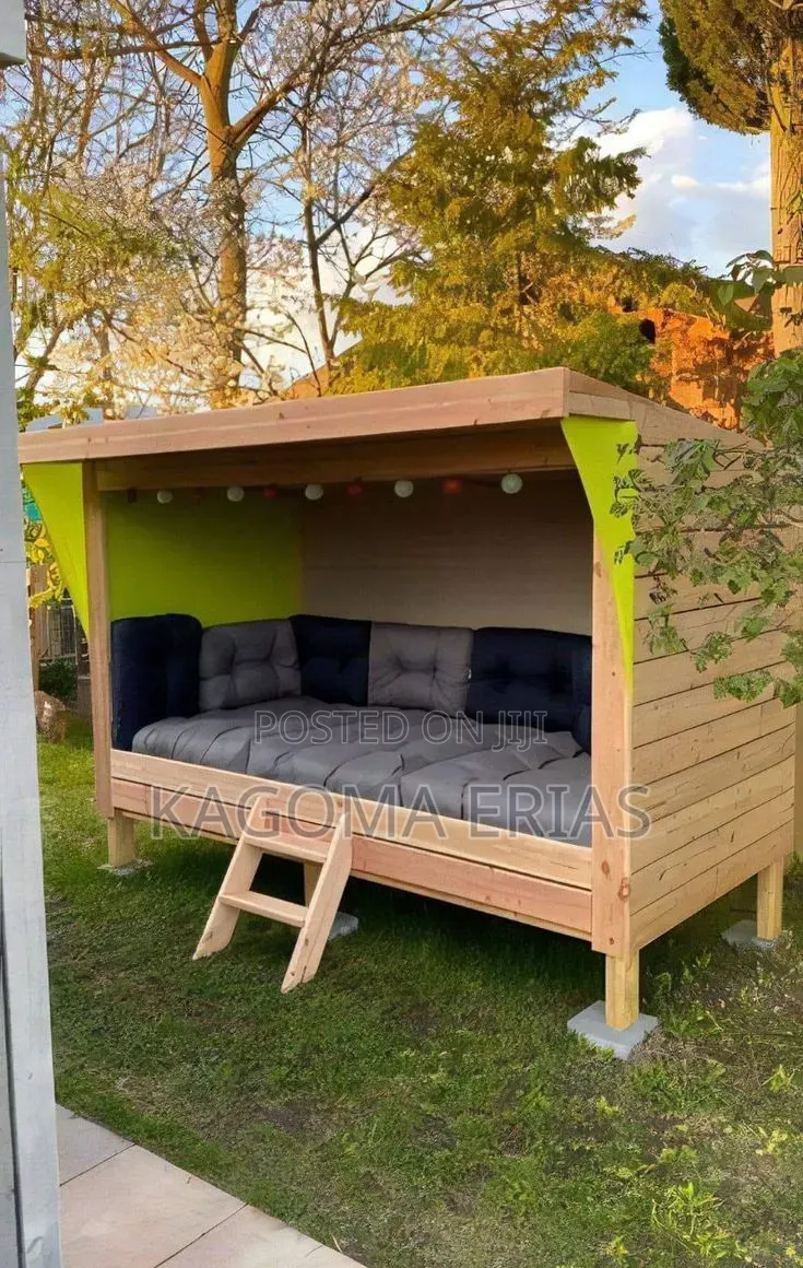 Morden Furniture Pangola in Kawempe
