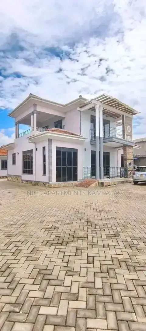 5bdrm Duplex in Bunga, Central Division for rent in Central Division