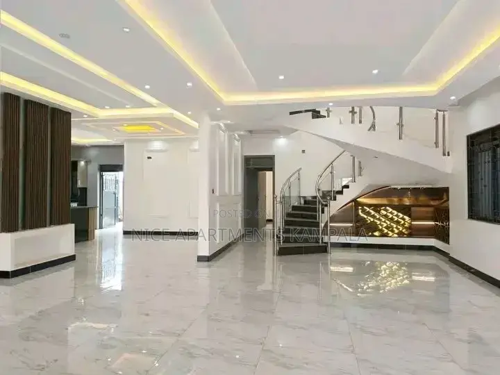 5bdrm Duplex in Bunga, Central Division for rent in Central Division