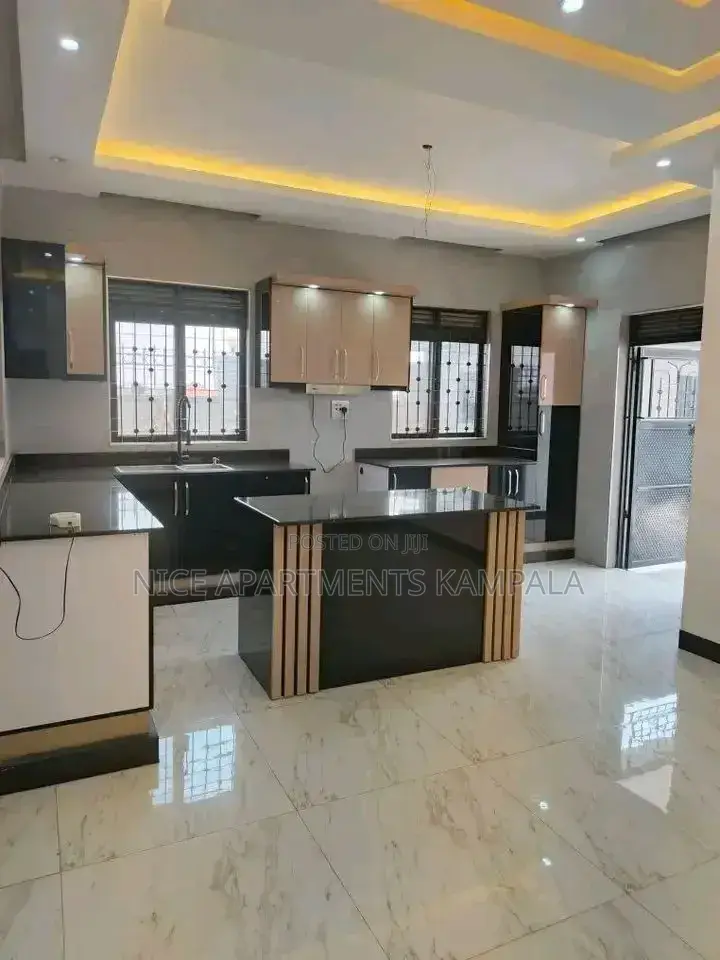 5bdrm Duplex in Bunga, Central Division for rent in Central Division