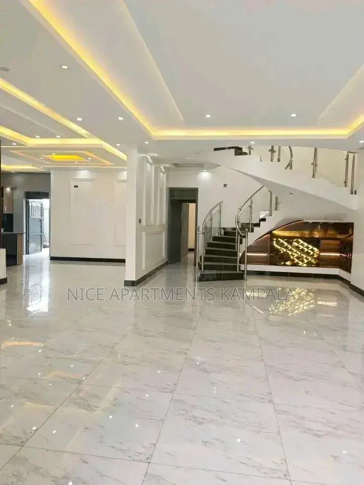 5bdrm Duplex in Bunga, Central Division for rent in Central Division