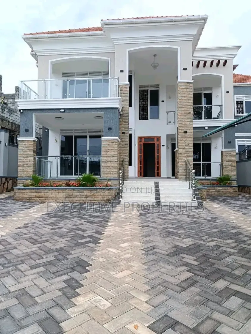 5bdrm Duplex in Munyonyo, Central Division for rent in Central Division