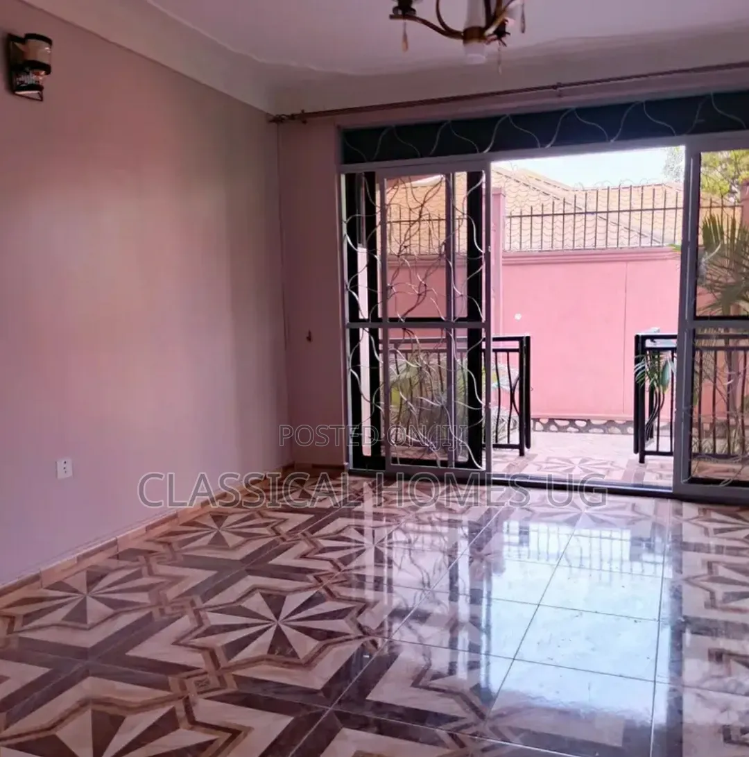3bdrm Apartment in Mutundwe, Central Division for rent in Central Division