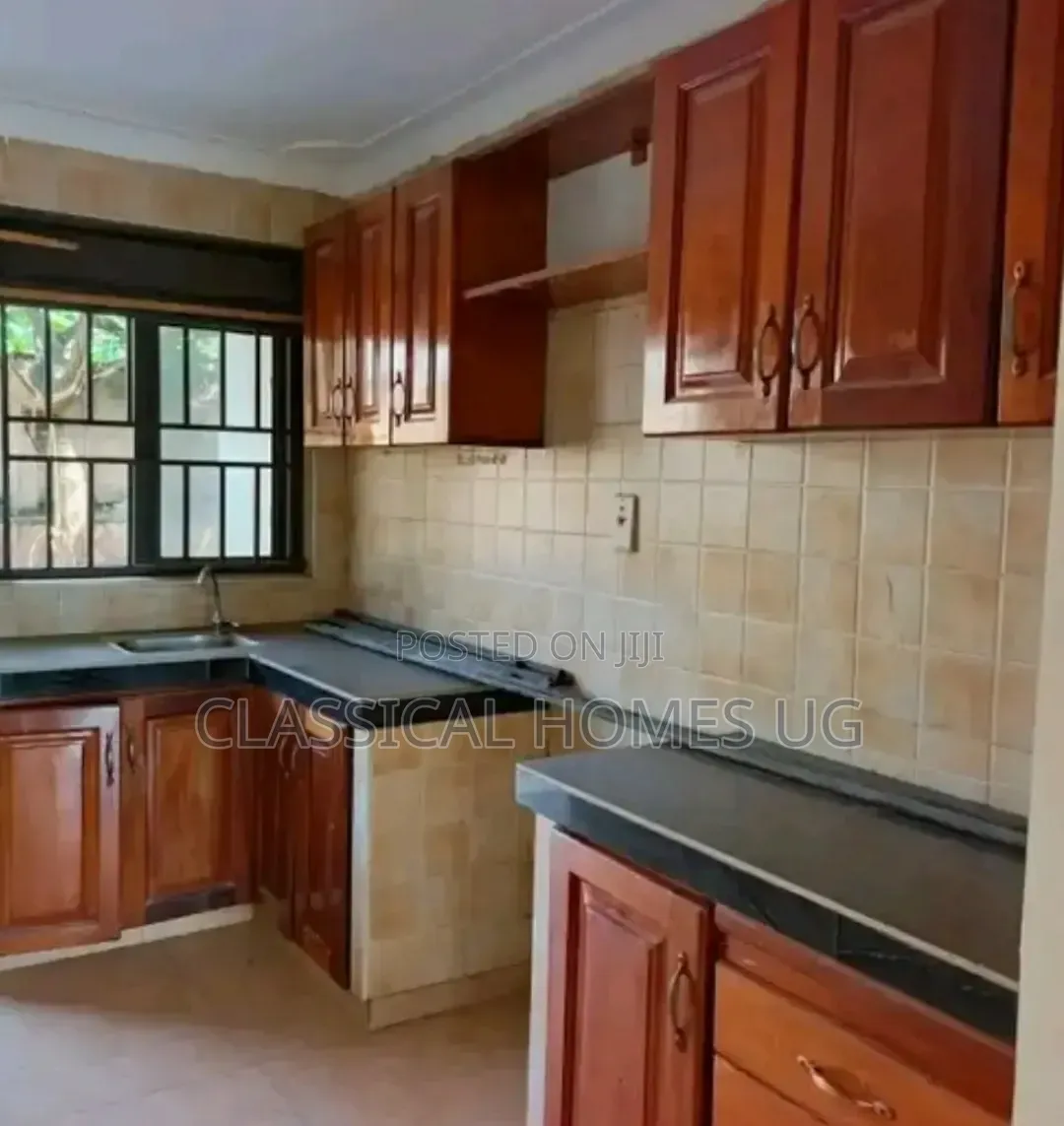 3bdrm Apartment in Mutundwe, Central Division for rent in Central Division