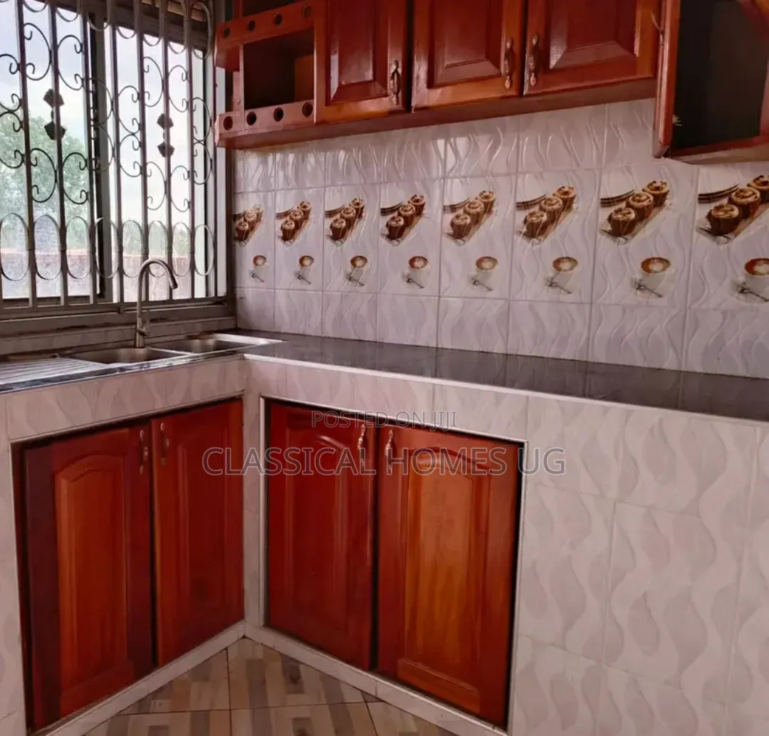 3bdrm Apartment in Mutundwe, Central Division for rent in Central Division