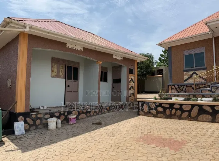 3bdrm House in Sanda~Mabombwe for sale in Wakiso / Wakiso