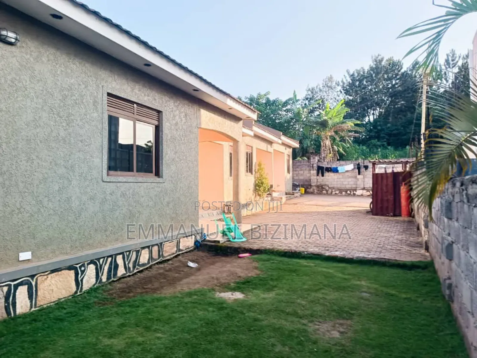 Furnished 2bdrm House in Kira, Central Division for sale in Central Division