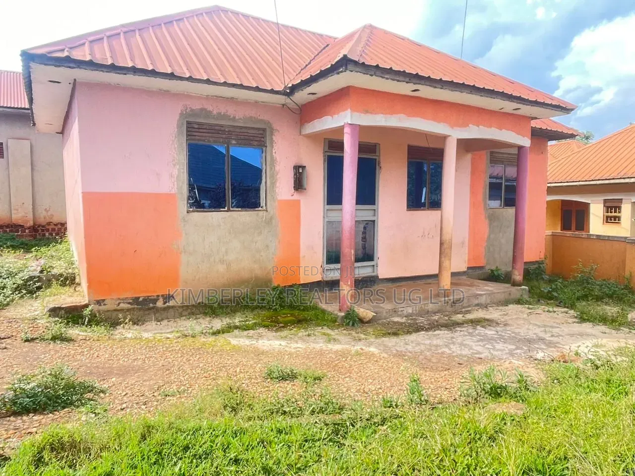 2bdrm House in Central Division for sale in Central Division